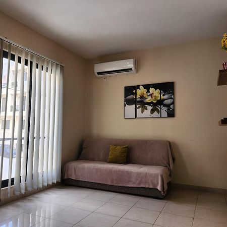 Sea Views Apartment-Wifi-Sleep 5 Marsaskala Bagian luar foto