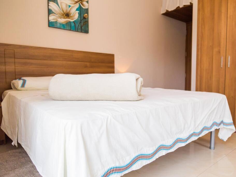 Sea Views Apartment-Wifi-Sleep 5 Marsaskala Bagian luar foto