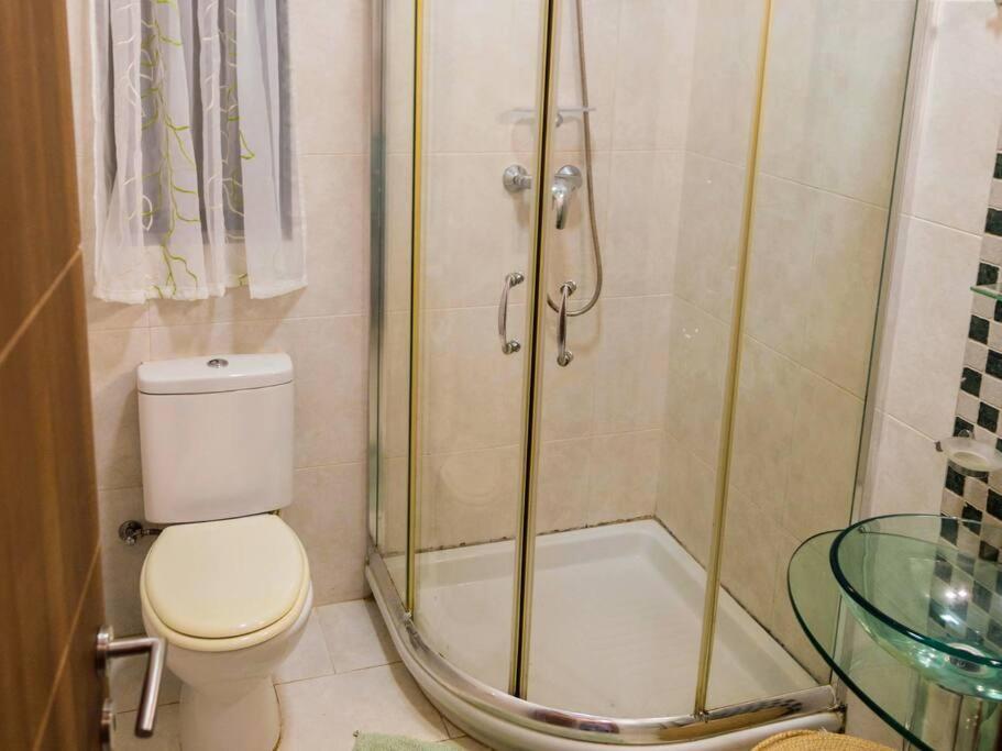 Sea Views Apartment-Wifi-Sleep 5 Marsaskala Bagian luar foto