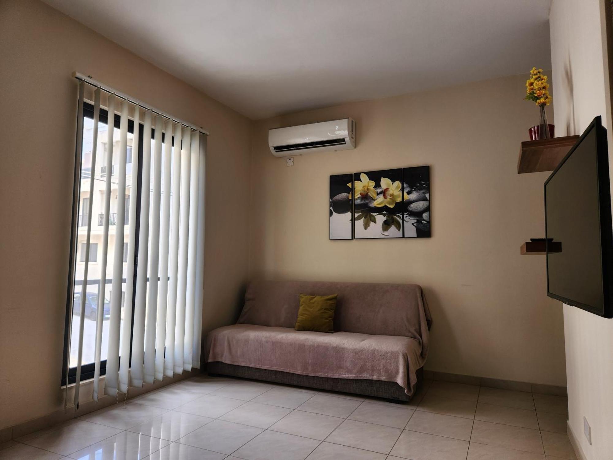 Sea Views Apartment-Wifi-Sleep 5 Marsaskala Bagian luar foto